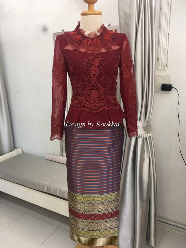 เสื้อลายลูกไม้ 194