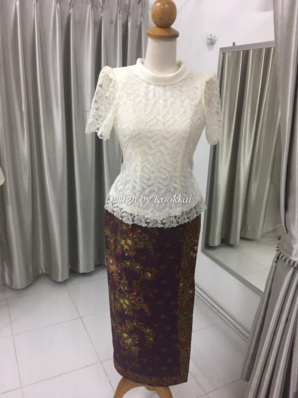 เสื้อลายลูกไม้ 92